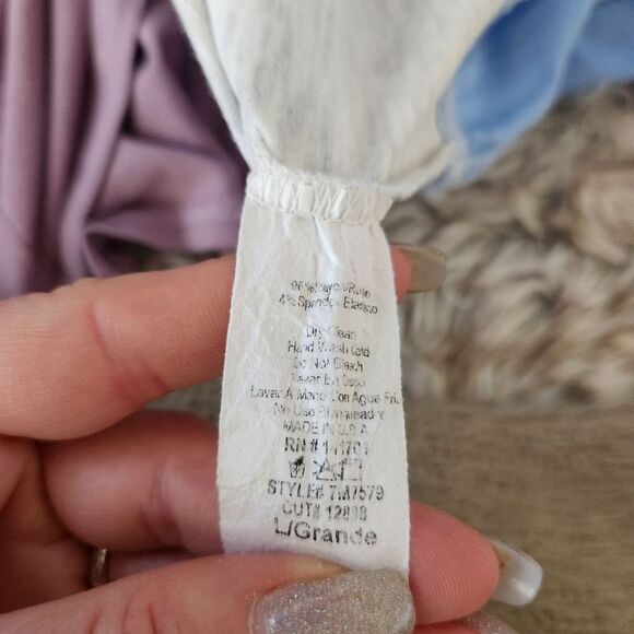 143 Story Short Sleeve Colorful Tiered Tunic Top Gray Women's Size Large - Picture 6 of 8